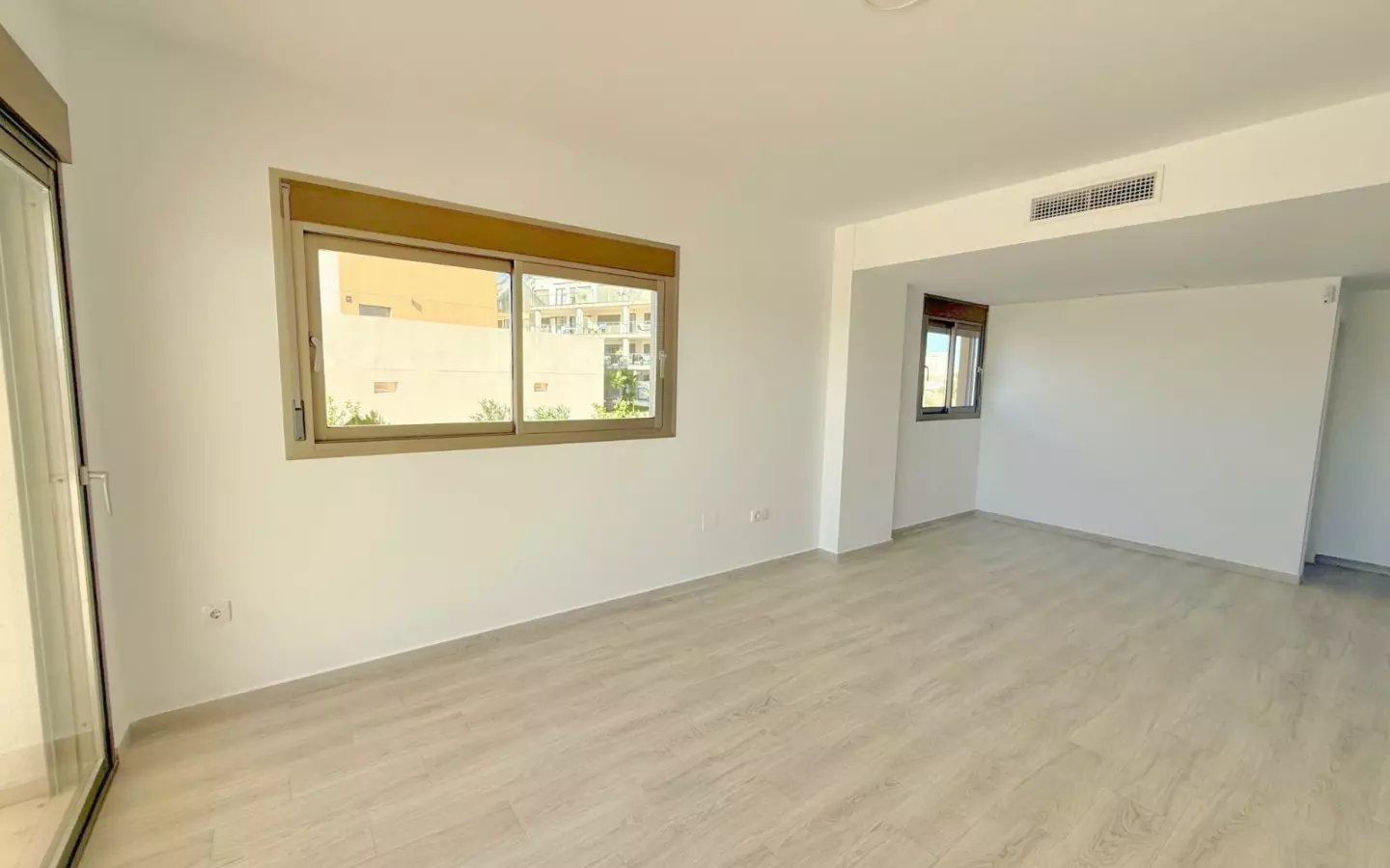 3-bedroom Apartment In Orihuela Costa, Spain (139 M²)