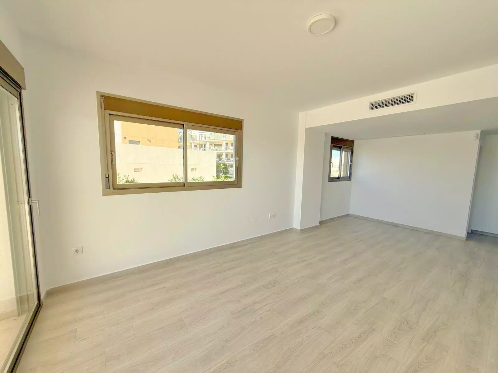 3-bedroom Apartment In Orihuela Costa, Spain (139 M²)