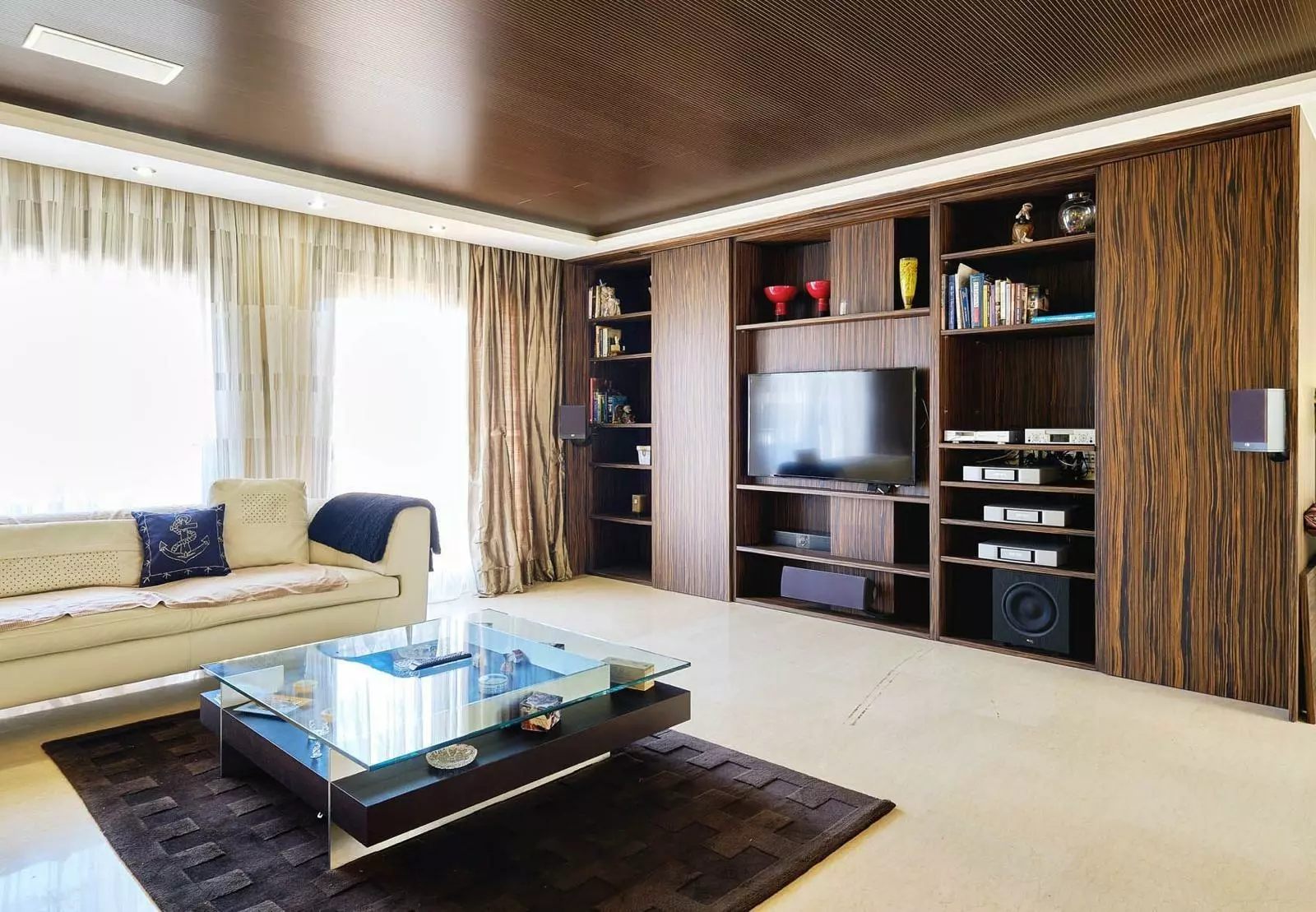 3-bedroom Penthouse In Torrevieja, Spain (228 M²)