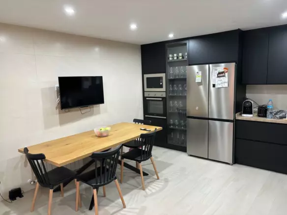 3-bedroom Apartment In Torrevieja, Spain (150 M²)