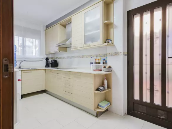 2-bedroom Villa In Torrevieja, Spain (79 M²)