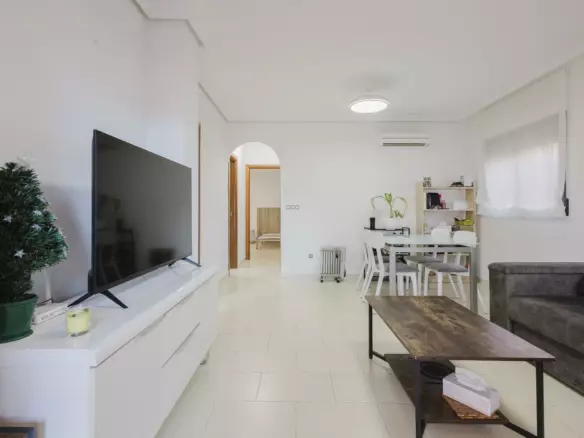 2-bedroom Villa In Torrevieja, Spain (79 M²)
