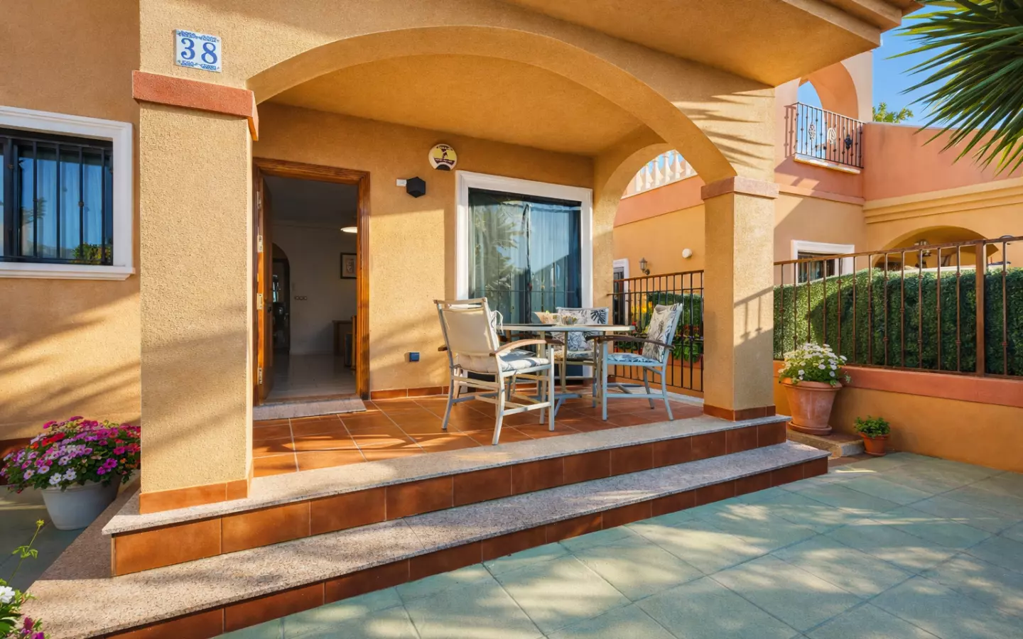 2-bedroom Villa In Torrevieja, Spain (79 M²)