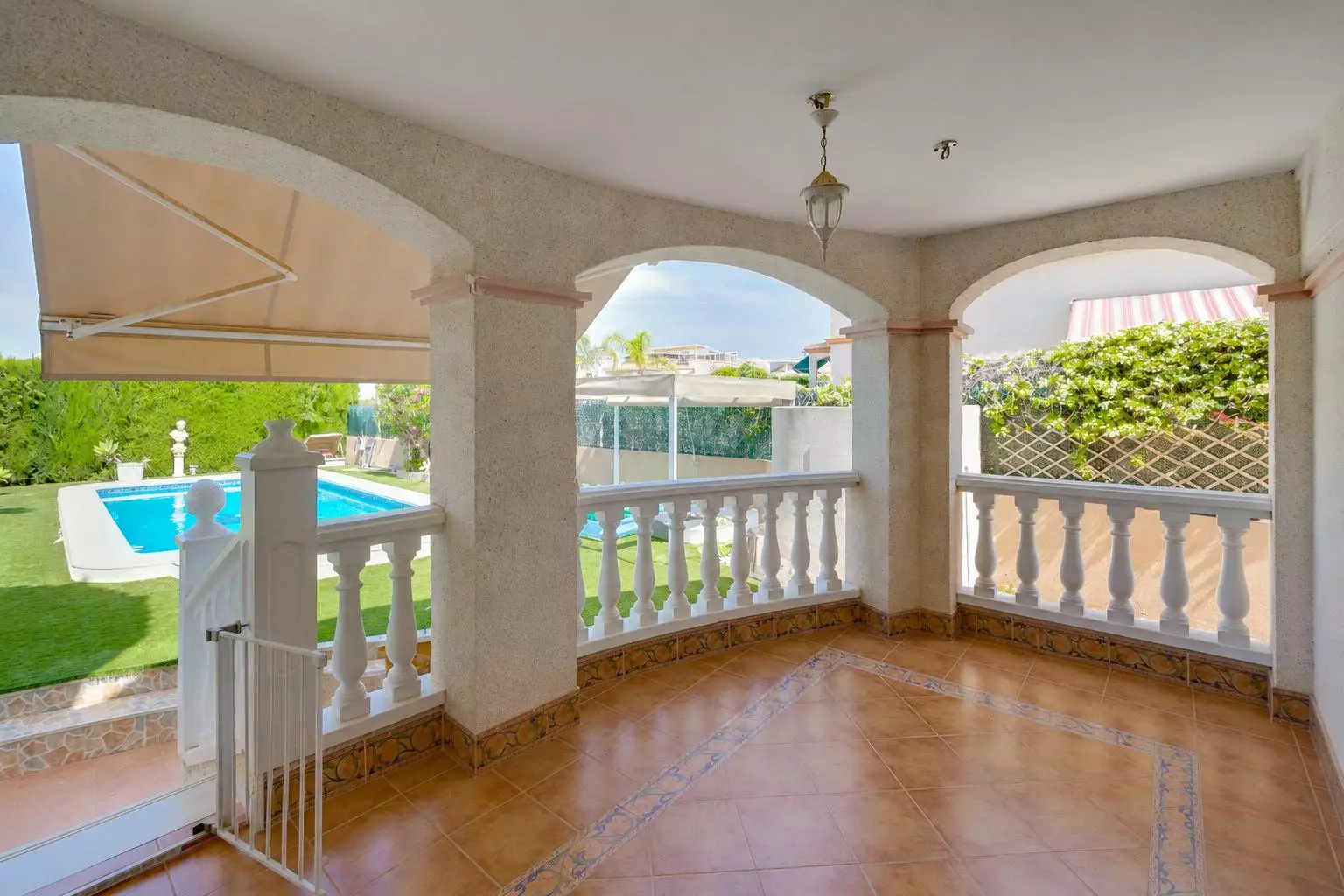 2273_09cbc893fdb296e4dff81d549899bc95-fe64ca 3-bedroom Villa In San Fulgencio, Spain (150 M²)