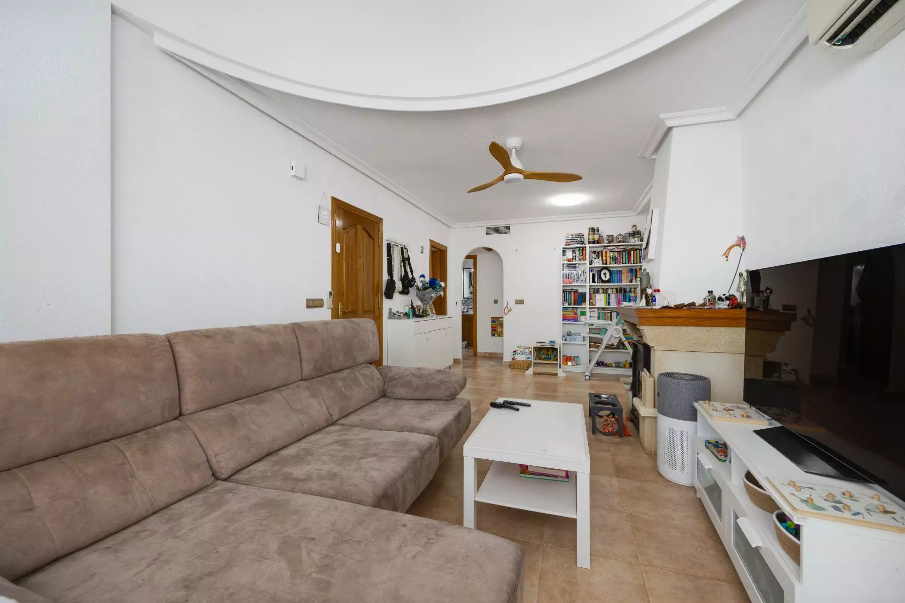 2273_5d5efbc9977a681bebdf57f5d9fd4bbd-c66b1d 3-bedroom Villa In San Fulgencio, Spain (150 M²)