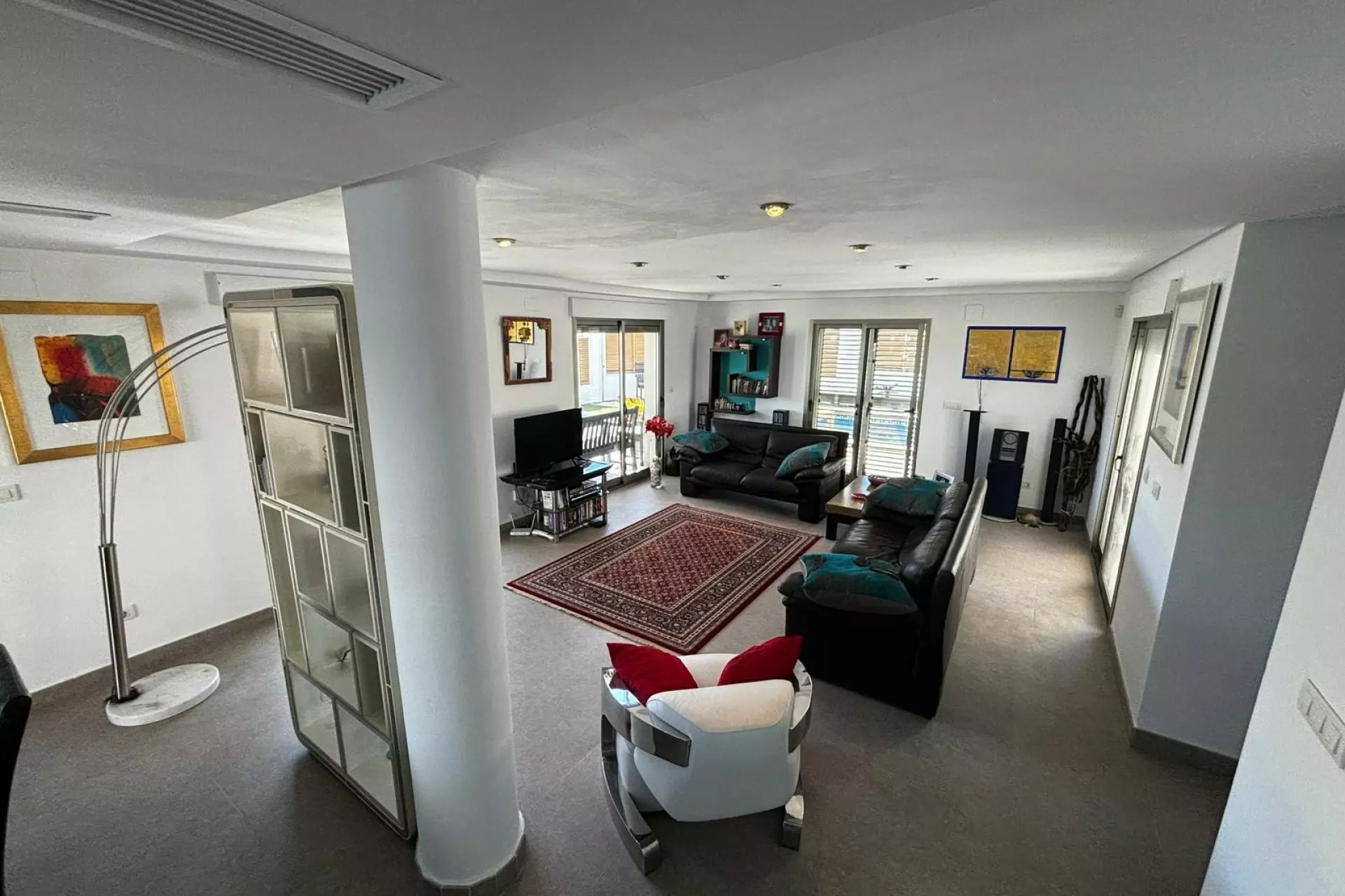 3-bedroom Property In Cox, Spain (167 M²)