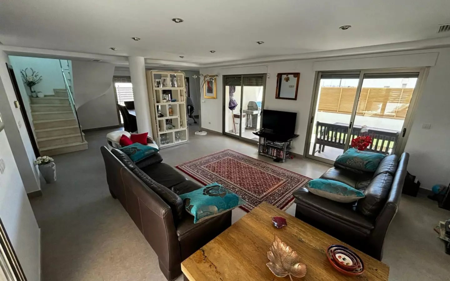 3-bedroom Property In Cox, Spain (167 M²)