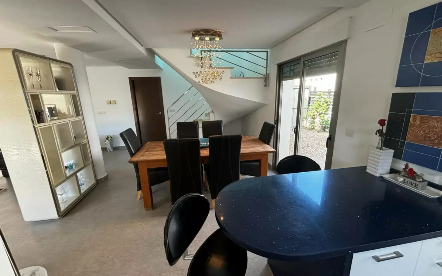 3-bedroom Property In Cox, Spain (167 M²)