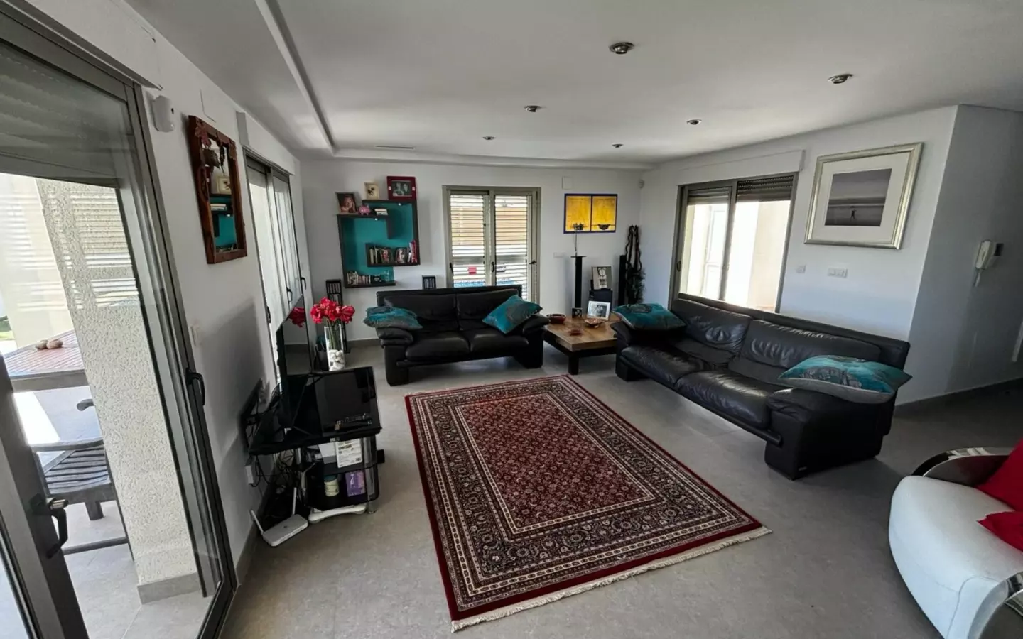 3-bedroom Property In Cox, Spain (167 M²)