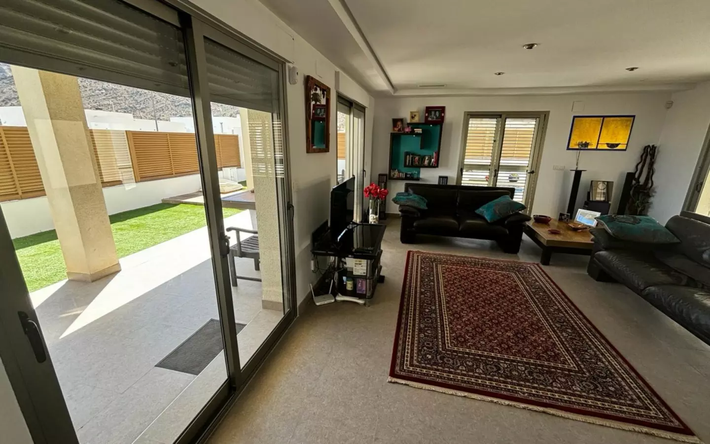 3-bedroom Property In Cox, Spain (167 M²)