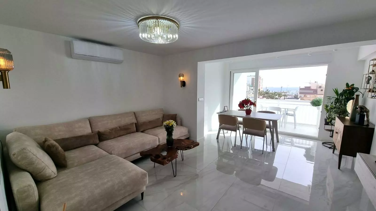 2-bedroom Apartment In Torrevieja, Spain (89 M²)