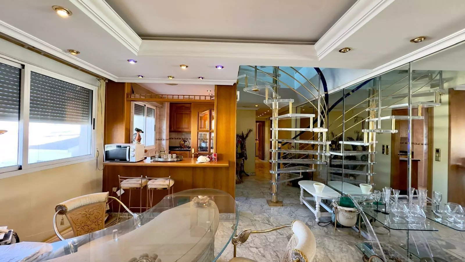 2-bedroom Penthouse In Torrevieja, Spain (195 M²)