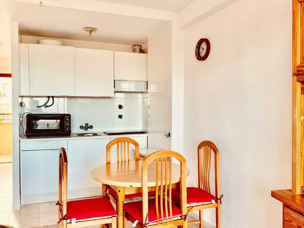 3-bedroom Apartment In Torrevieja, Spain (77 M²)