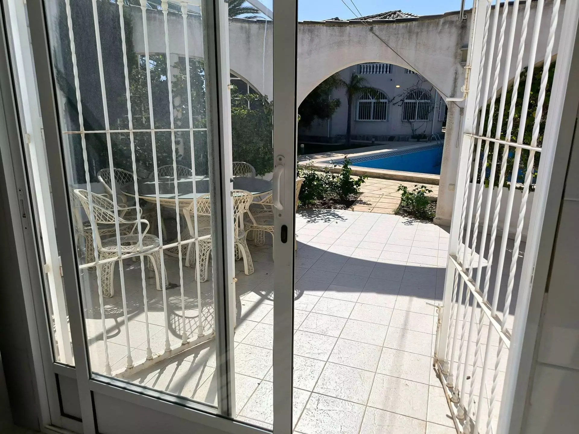 5-bedroom Villa In Torrevieja, Spain (220 M²)