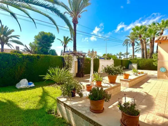 3-bedroom Villa In Cabo Roig, Spain (141 M²)