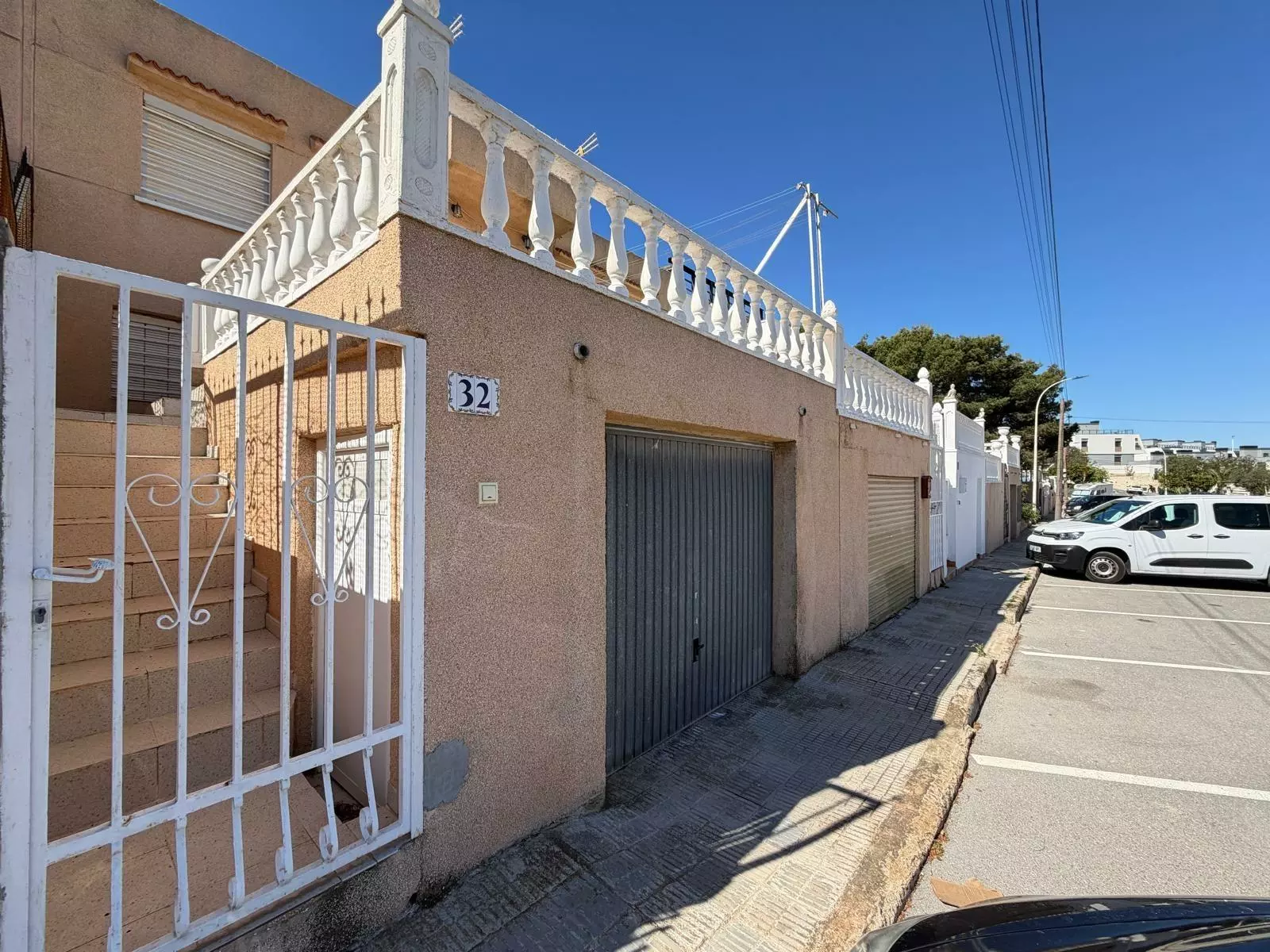 3-2-05c0ed 3-bedroom Town House In Gran Alacant, Spain (78 M²)
