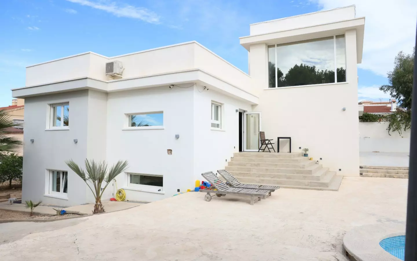 5-bedroom Villa In Ciudad Quesada, Spain (330 M²)