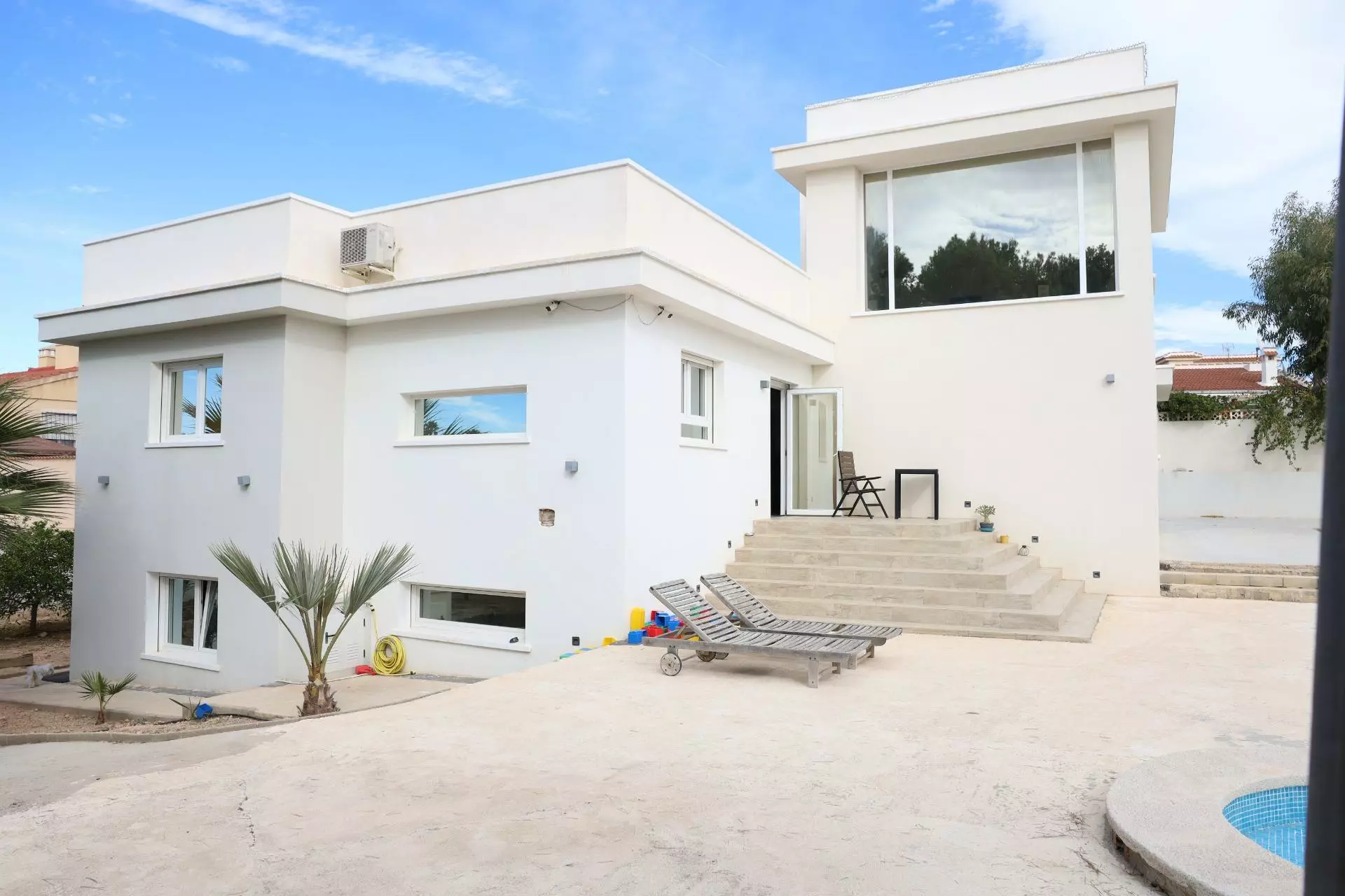 5-bedroom Villa In Ciudad Quesada, Spain (330 M²)