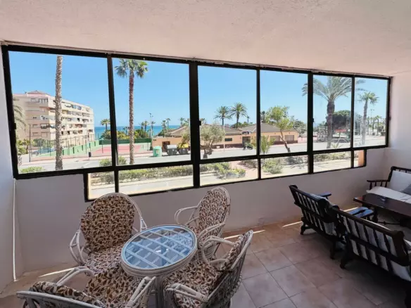 3-bedroom Apartment In Torrevieja, Spain (77 M²)