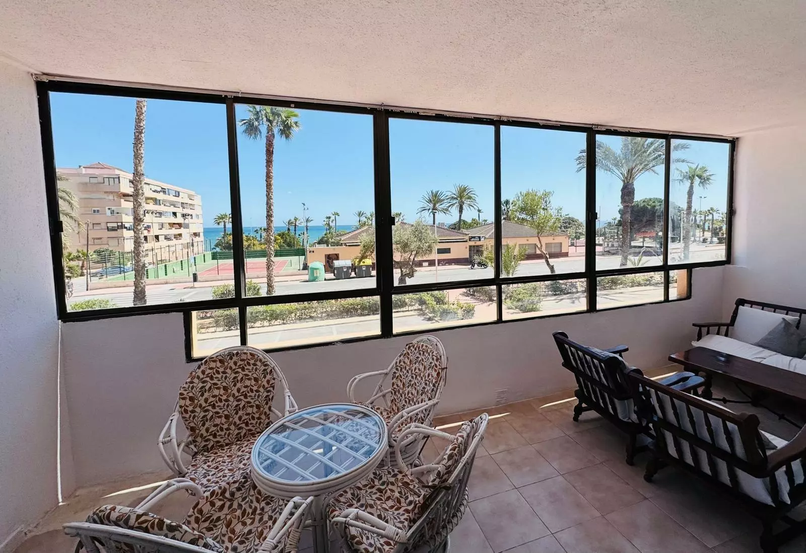 3-bedroom Apartment In Torrevieja, Spain (77 M²)