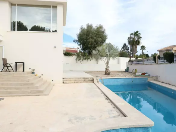 5-bedroom Villa In Ciudad Quesada, Spain (330 M²)