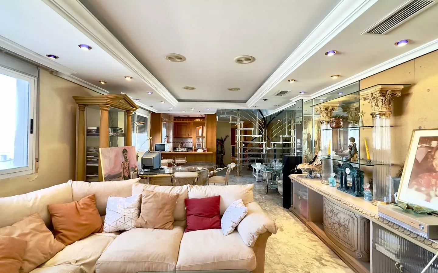2-bedroom Penthouse In Torrevieja, Spain (195 M²)