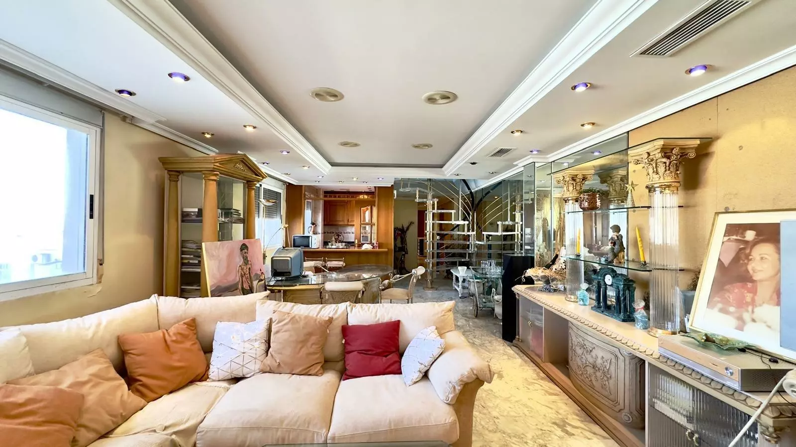 2-bedroom Penthouse In Torrevieja, Spain (195 M²)