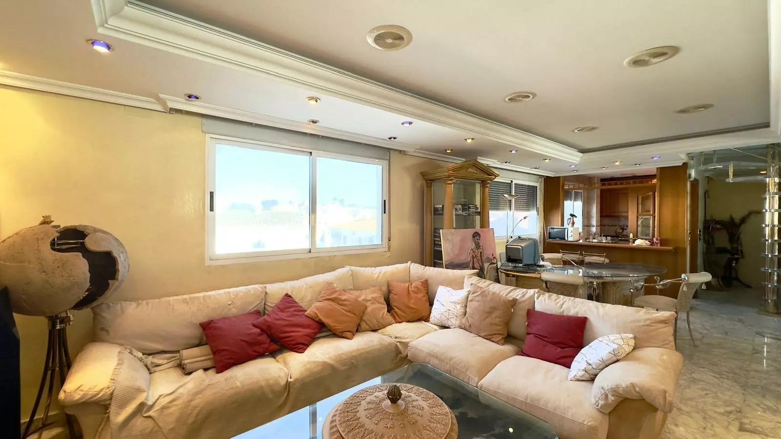 2-bedroom Penthouse In Torrevieja, Spain (195 M²)