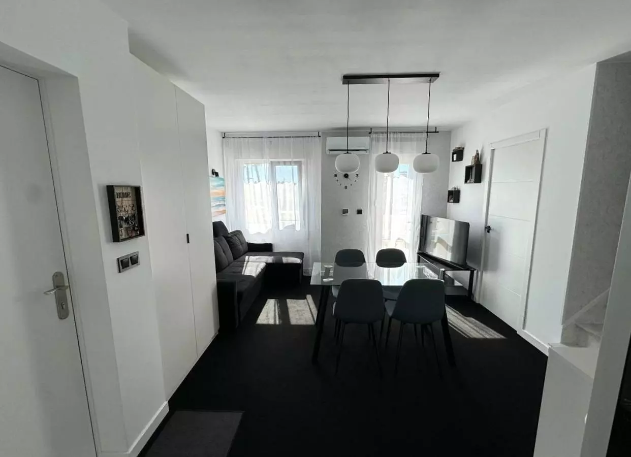 3-bedroom Duplex In Torrevieja, Spain (82 M²)