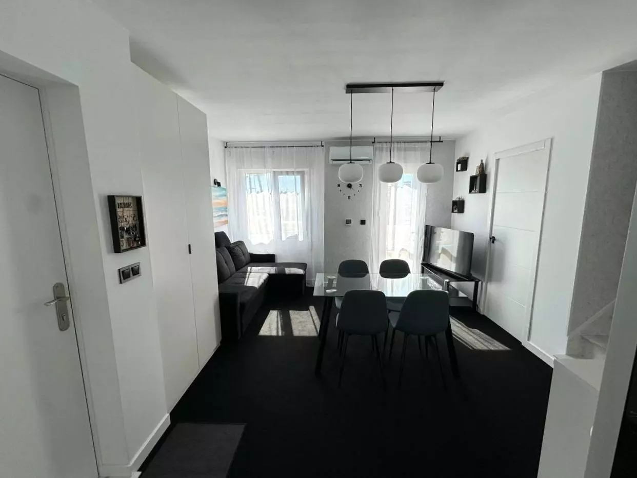 3-bedroom Duplex In Torrevieja, Spain (82 M²)