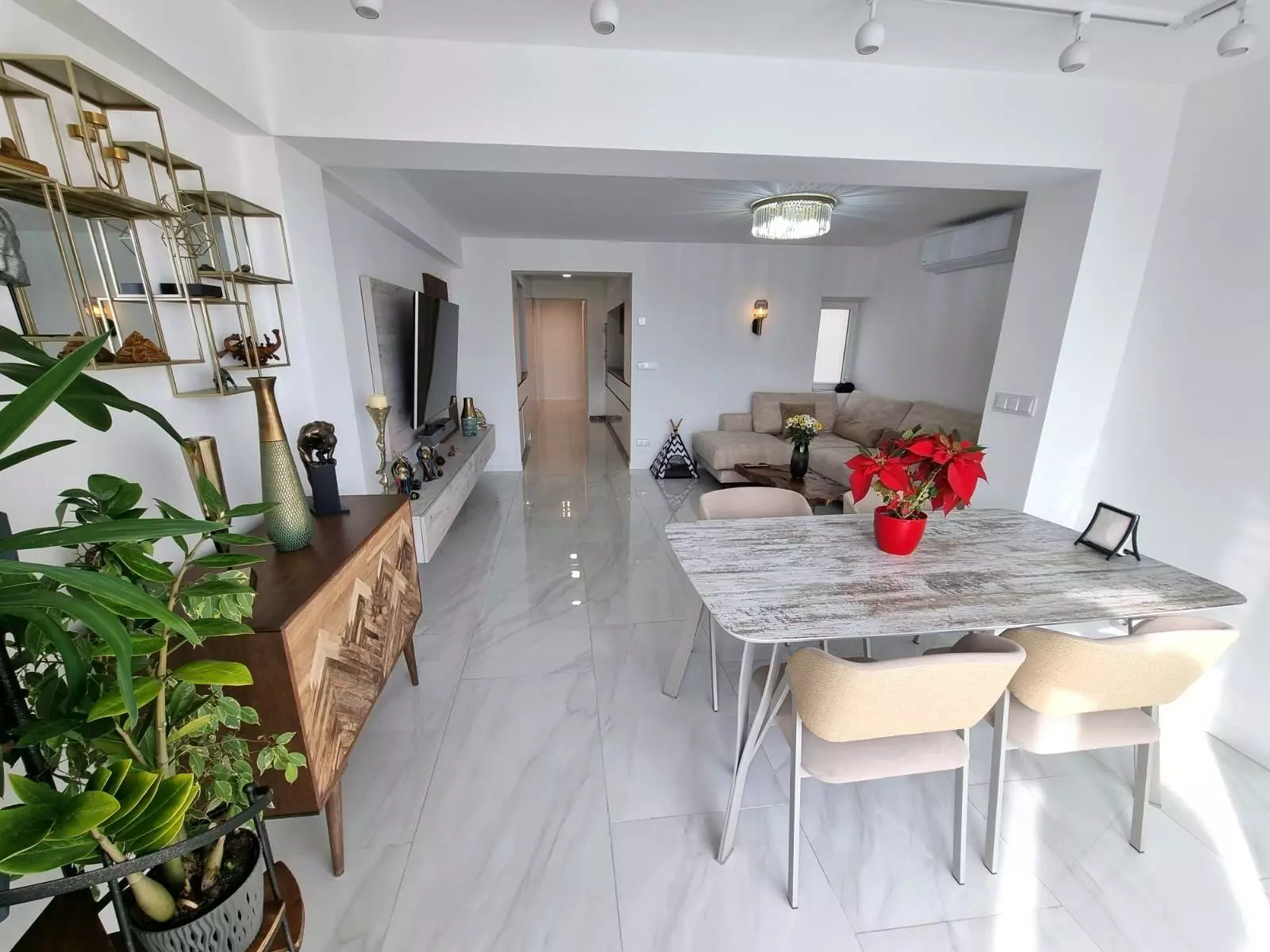 2-bedroom Apartment In Torrevieja, Spain (89 M²)