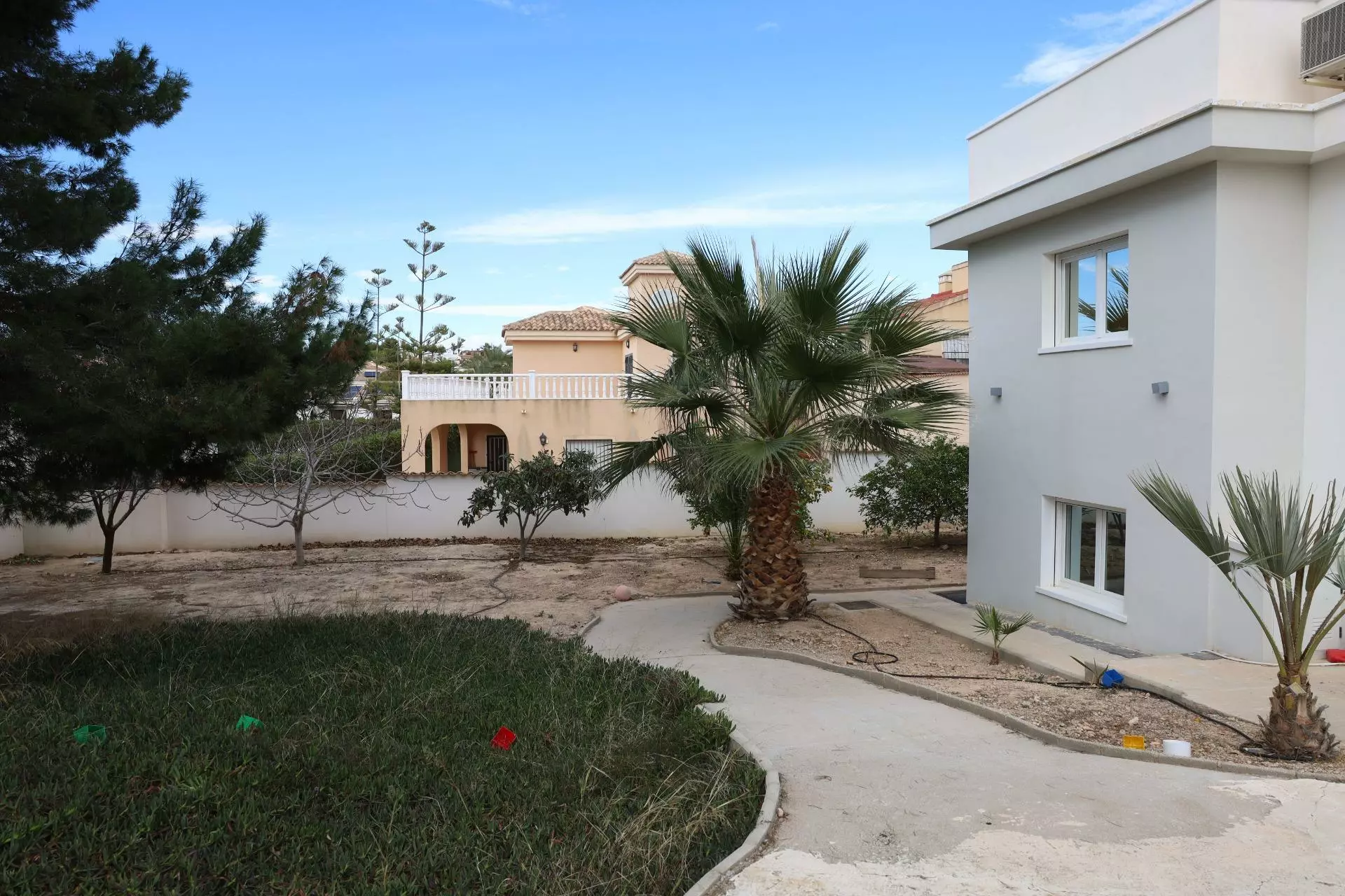 5-bedroom Villa In Ciudad Quesada, Spain (330 M²)