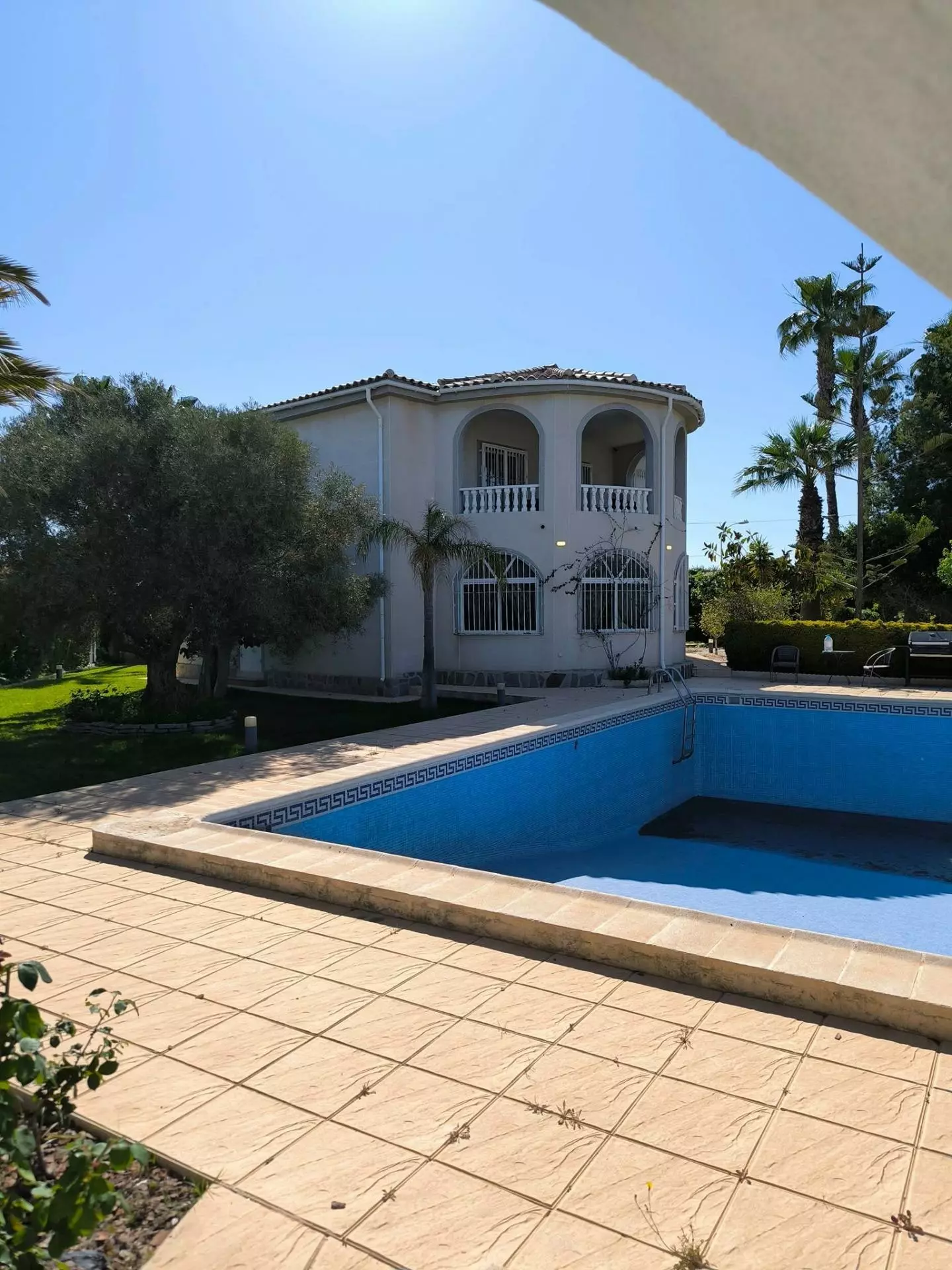 5-bedroom Villa In Torrevieja, Spain (220 M²)