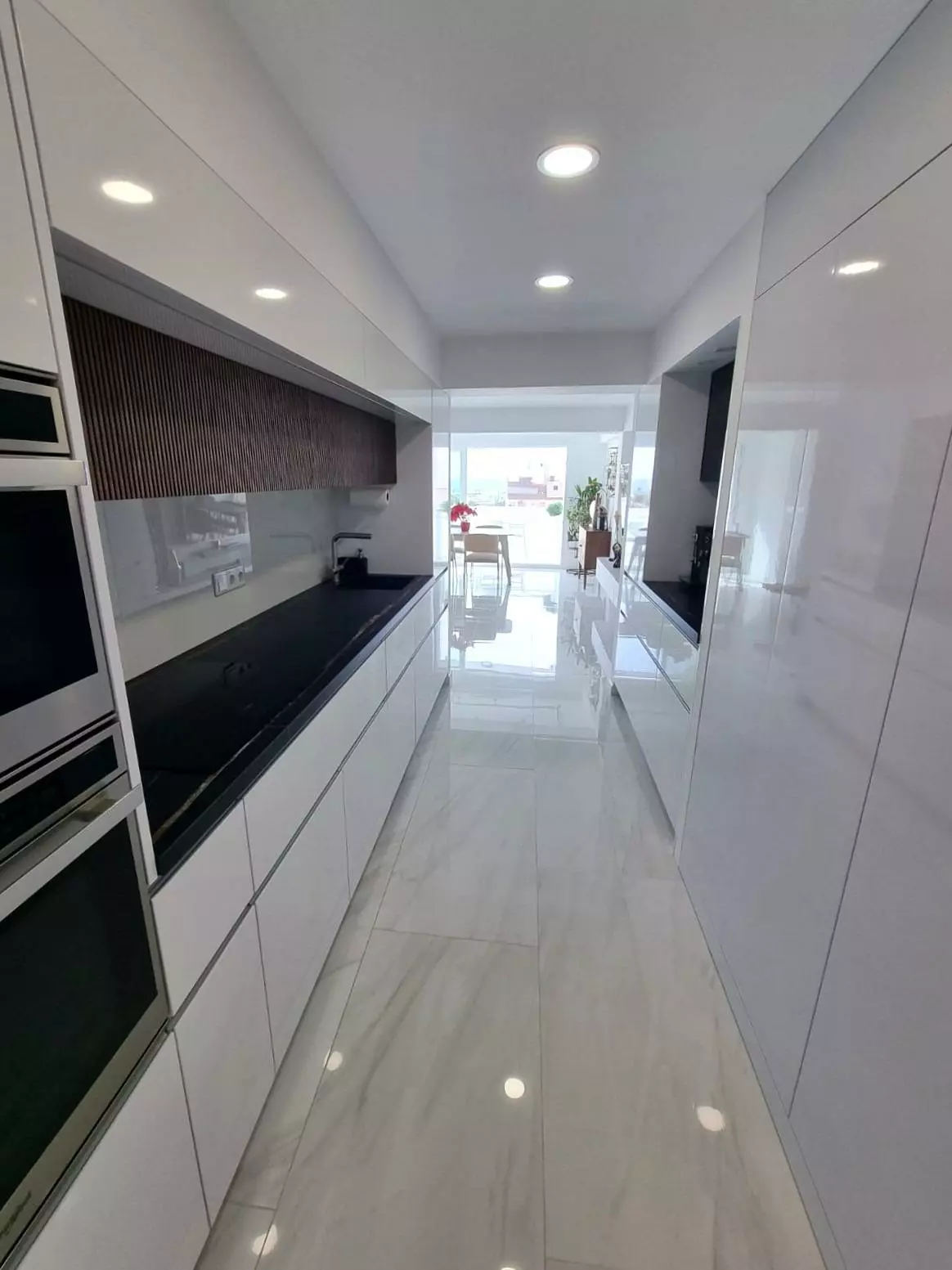 2-bedroom Apartment In Torrevieja, Spain (89 M²)