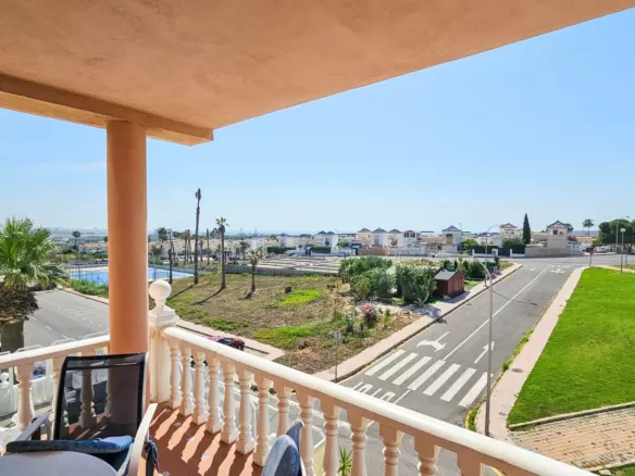 2-bedroom Bungalow In Orihuela Costa, Spain (90 M²)