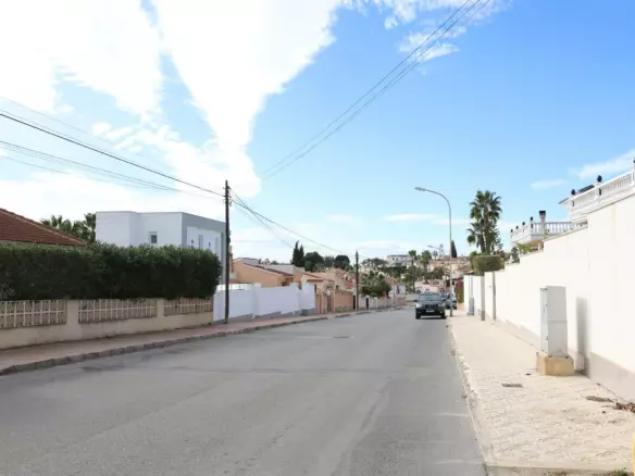 5-bedroom Villa In Ciudad Quesada, Spain (330 M²)