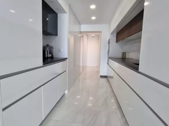 2-bedroom Apartment In Torrevieja, Spain (89 M²)