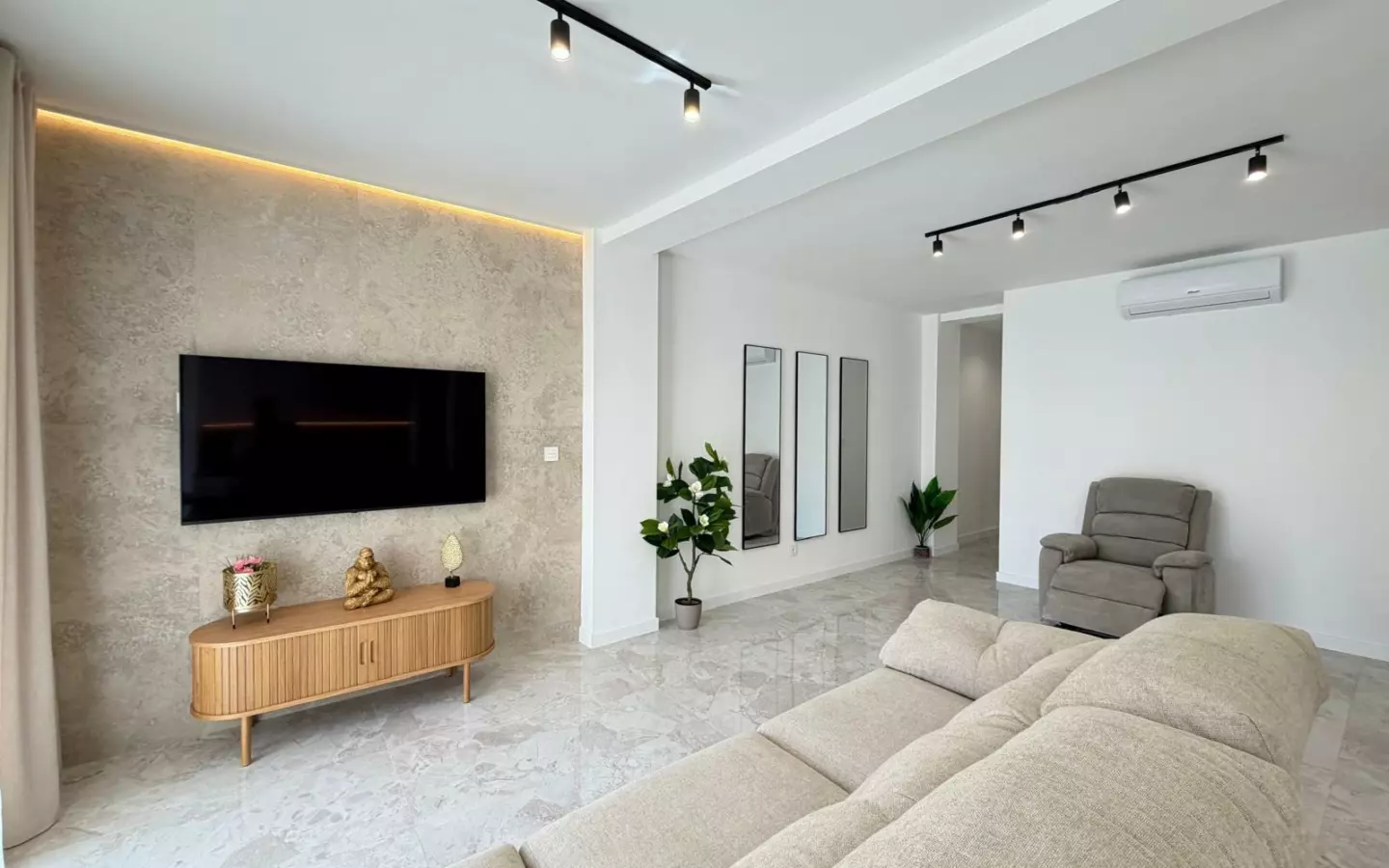 3-bedroom Penthouse In Torrevieja, Spain (92 M²)