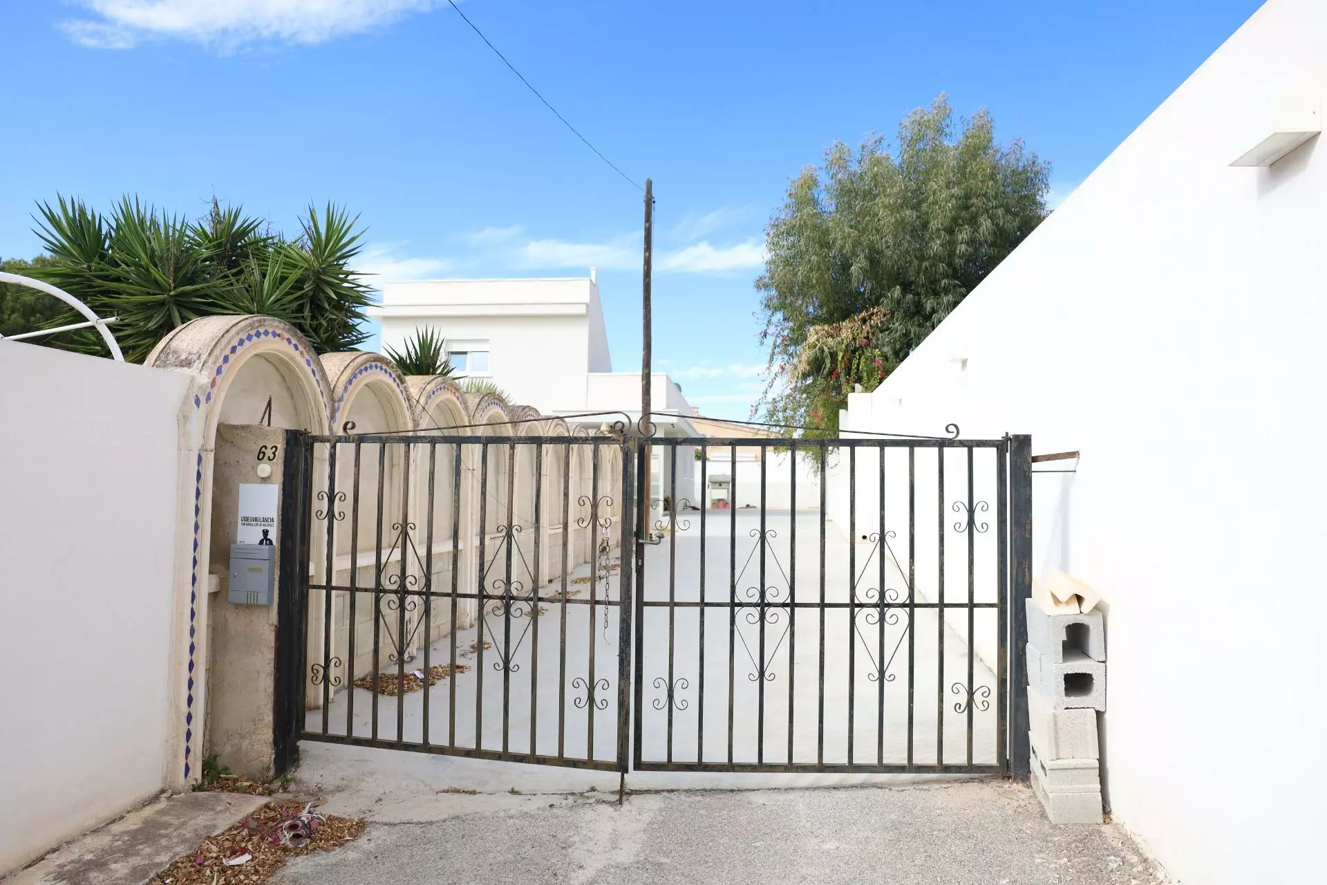 5-bedroom Villa In Ciudad Quesada, Spain (330 M²)