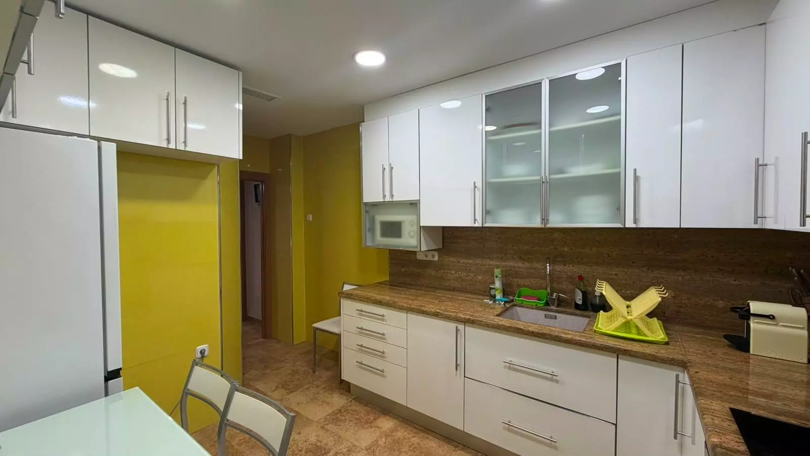 3-bedroom Apartment In Torrevieja, Spain (113 M²)