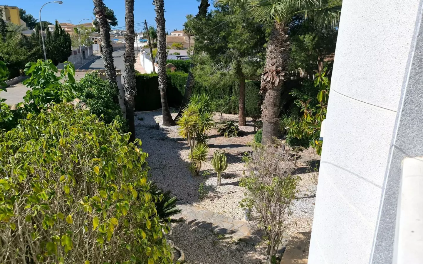 5-bedroom Villa In Torrevieja, Spain (220 M²)