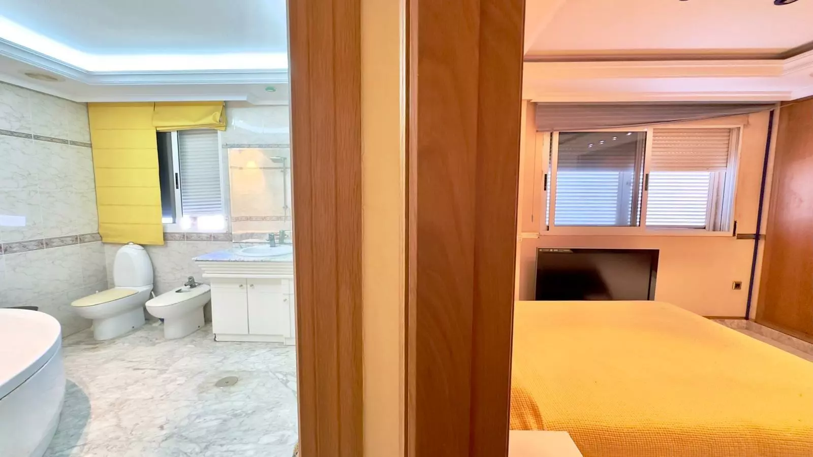 2-bedroom Penthouse In Torrevieja, Spain (195 M²)