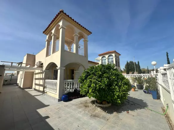 2-bedroom Villa In Orihuela, Spain (80 M²)