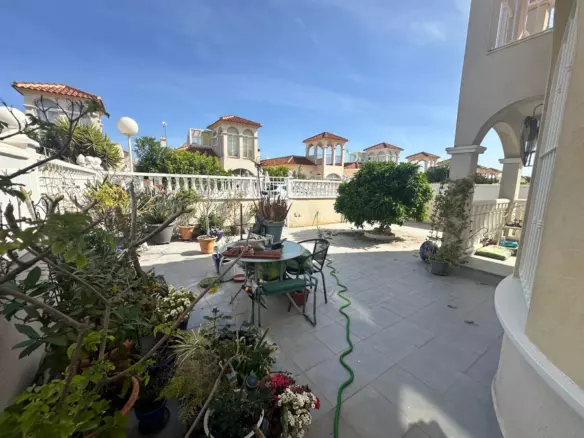 2-bedroom Villa In Orihuela, Spain (80 M²)