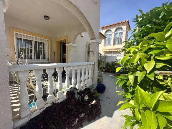 2-bedroom Villa In Orihuela, Spain (80 M²)