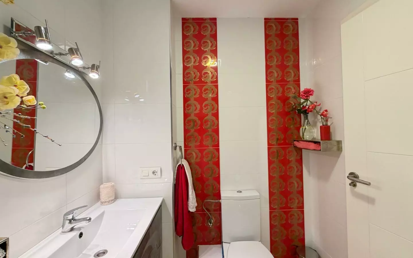 2-bedroom Apartment In Torrevieja, Spain (54 M²)
