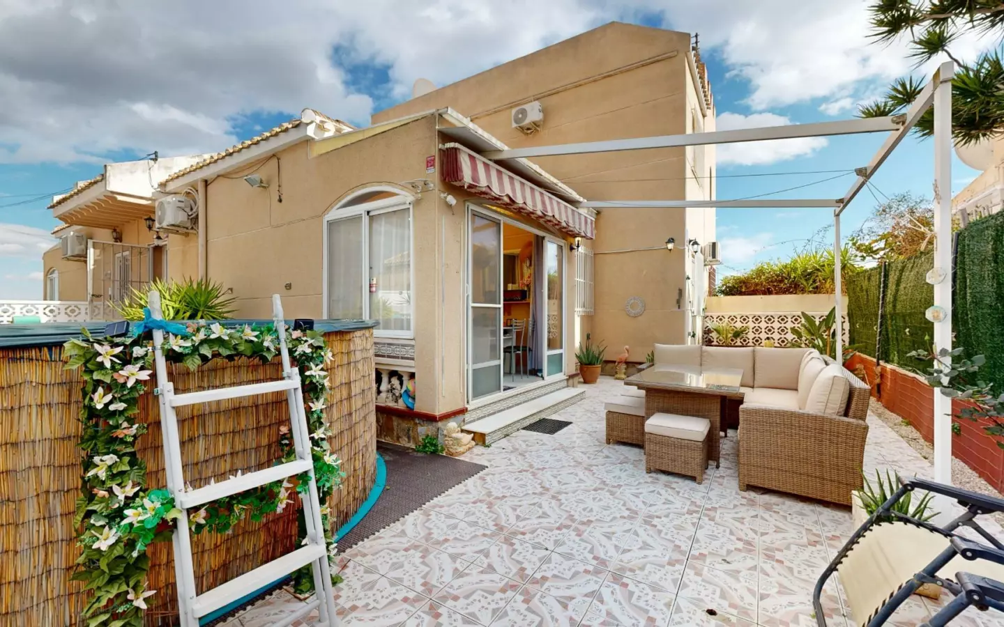 3-bedroom Semi In San Miguel De Salinas, Spain (94 M²)