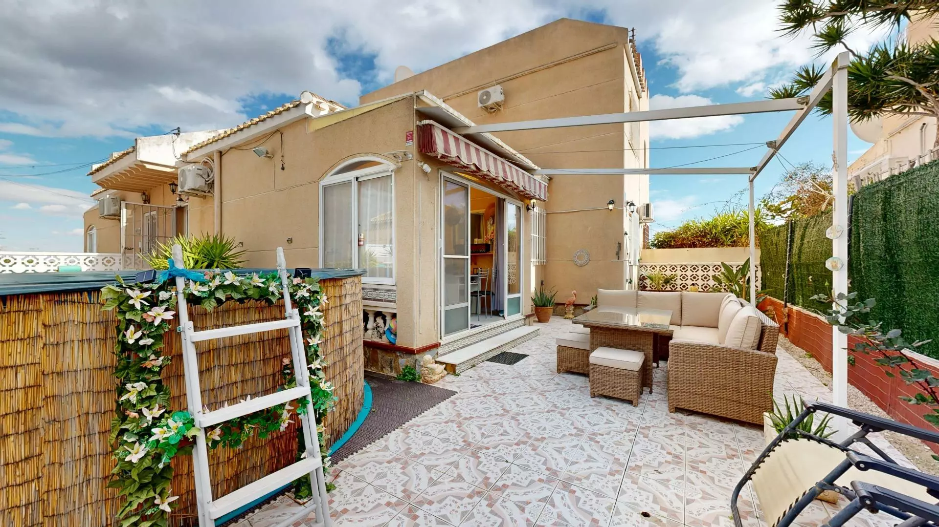 3-bedroom Semi In San Miguel De Salinas, Spain (94 M²)