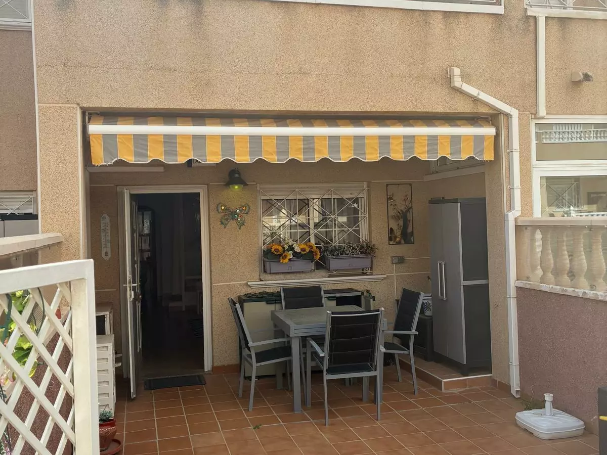 2-bedroom Bungalow In Orihuela Costa, Spain (90 M²)