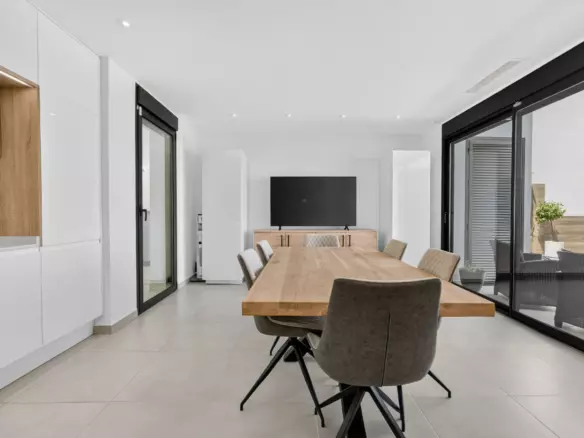 5-bedroom Villa In Rojales, Spain (214 M²)